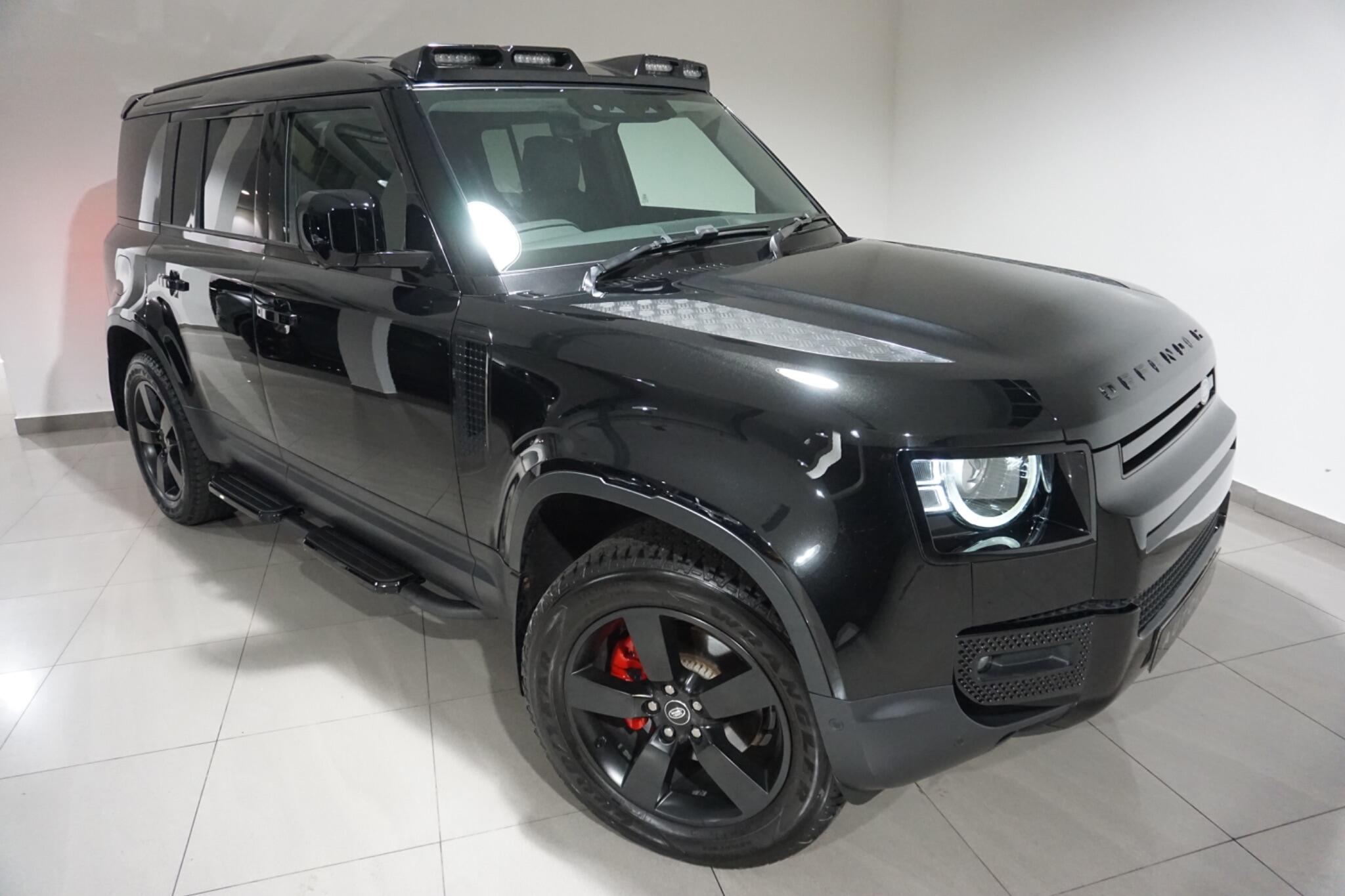 Land Rover Defender 110 3.0 D250 MHEV HSE Hard Top SUV 5dr Diesel Auto 4WD MWB Euro 6 (s/s) (250 ps)